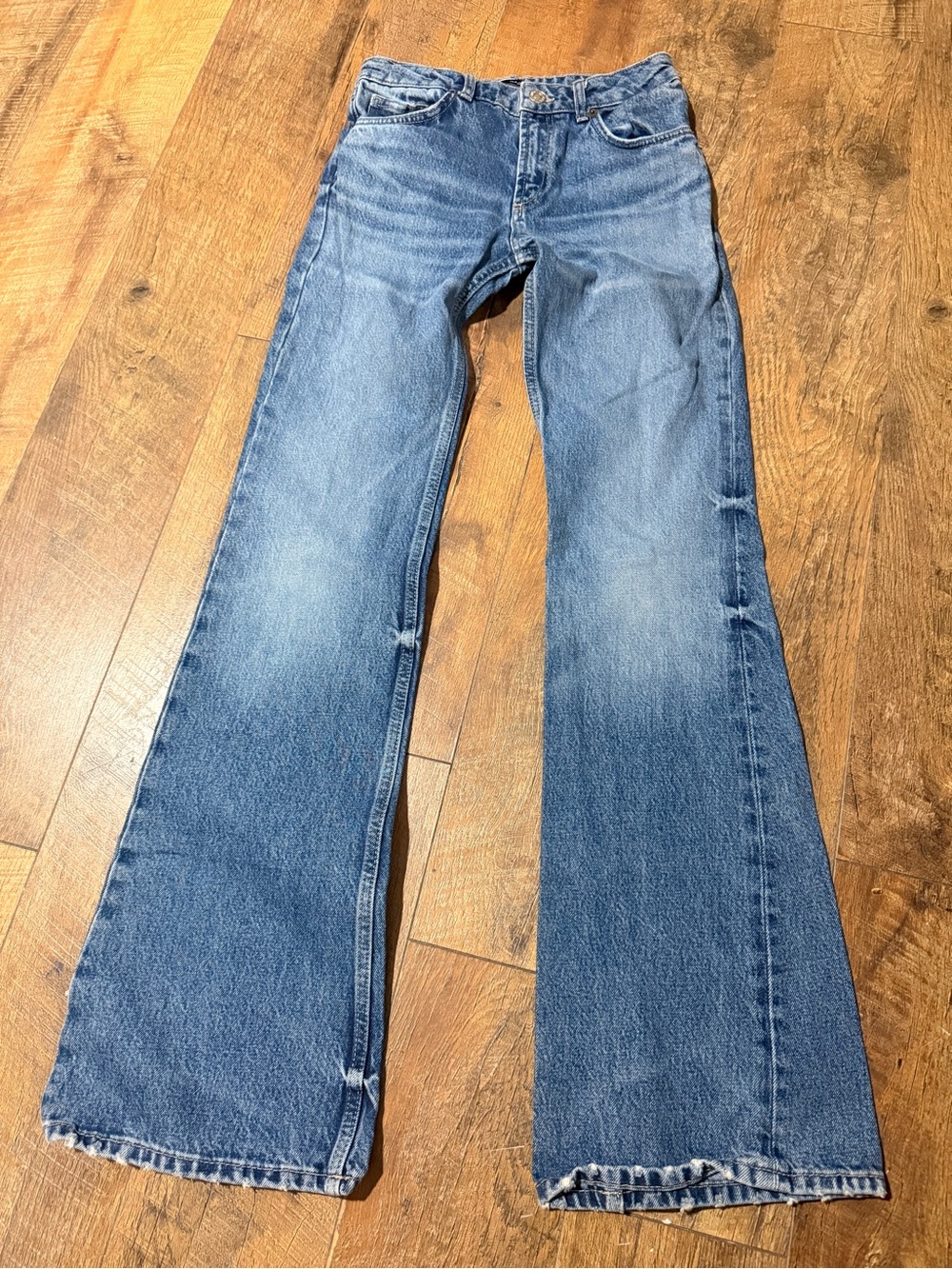 ZARA +denim Mid-Rise Flare Jeans – Blue Wash – Size USA 4